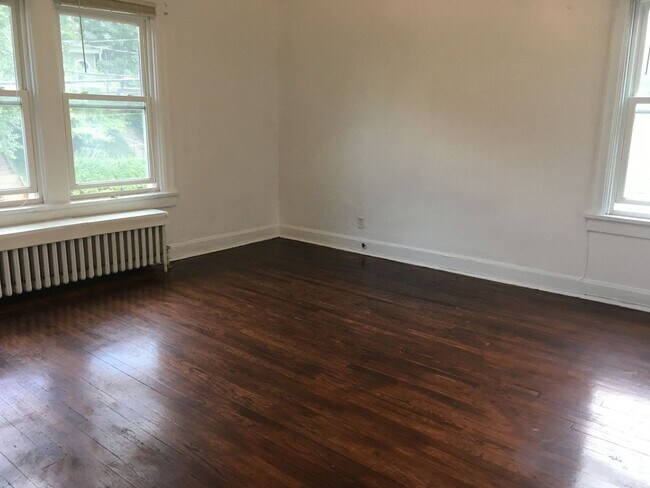 Building Photo - 5626 Wilkins Ave