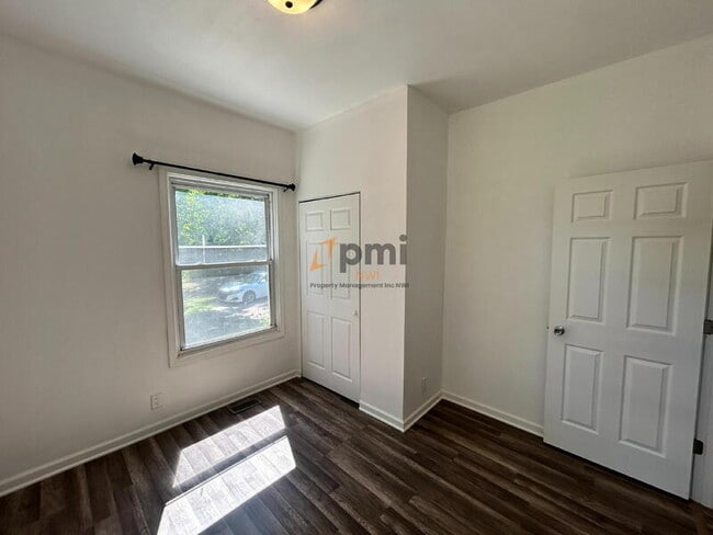 Building Photo - 13328 Edison St