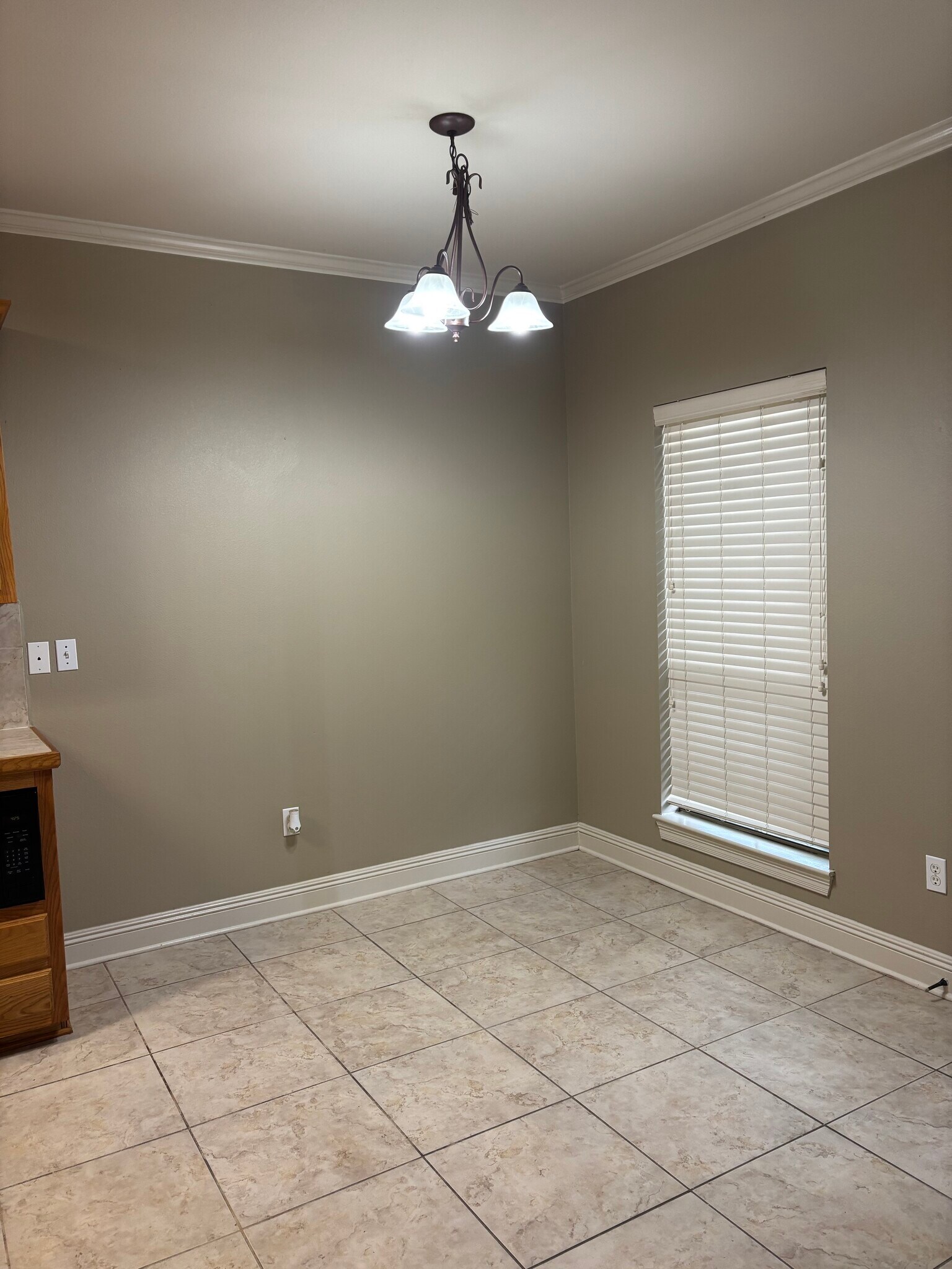 Dining area - 828 Meadow Bend Dr