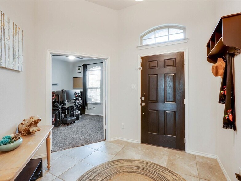 Building Photo - 10704 Ersebrook Ct