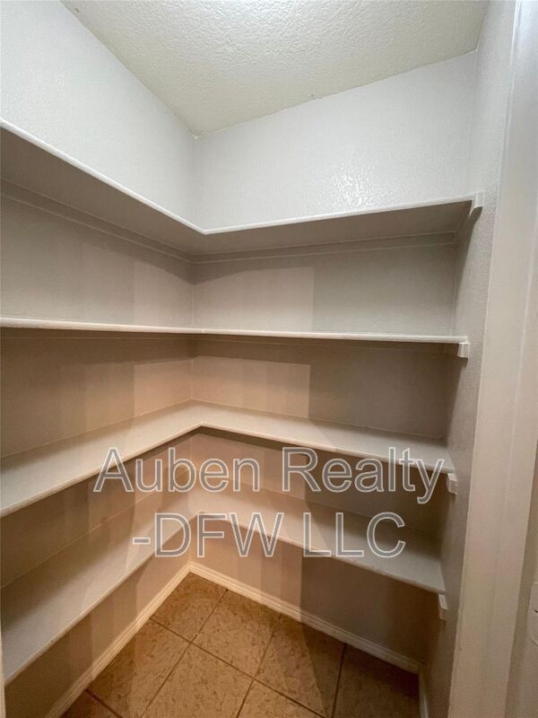 Building Photo - 344 Amethyst Dr