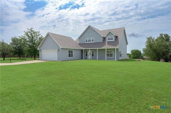 Building Photo - 1810 Mesa Oaks Cir