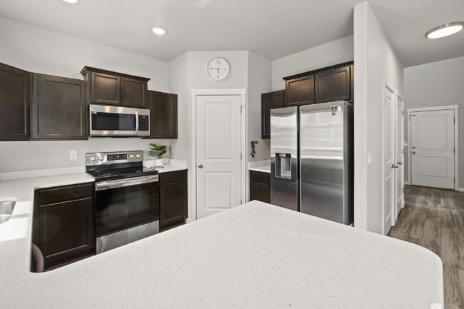 Building Photo - Beautiful 2 story home with 3 bedrooms in desirable Lorson Ranch Community.