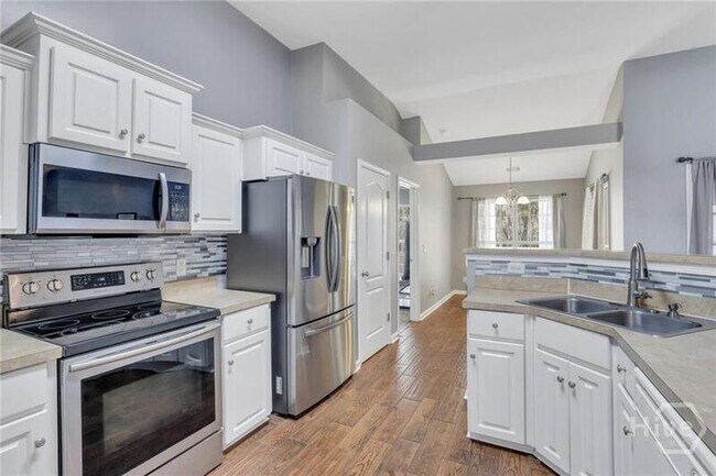 Building Photo - 1506 Bradley Blvd