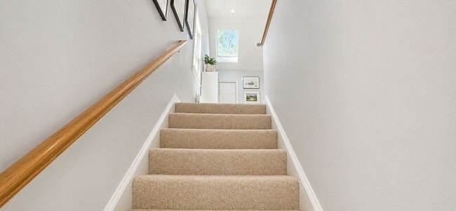 Building Photo - 39 Court St