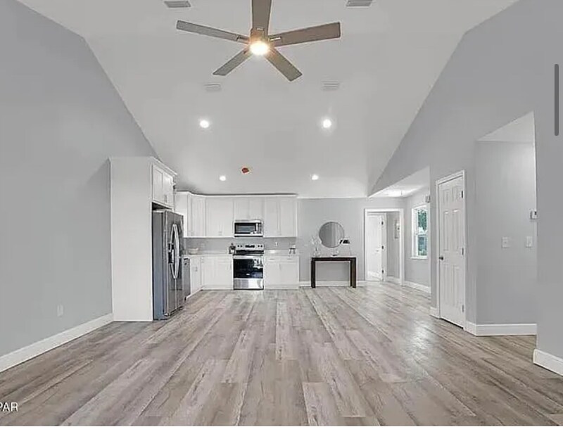 Building Photo - 104 Oleander Cir