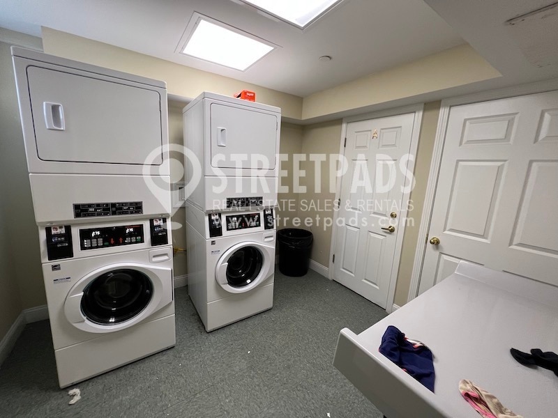 Building Photo - 55 Langdon St