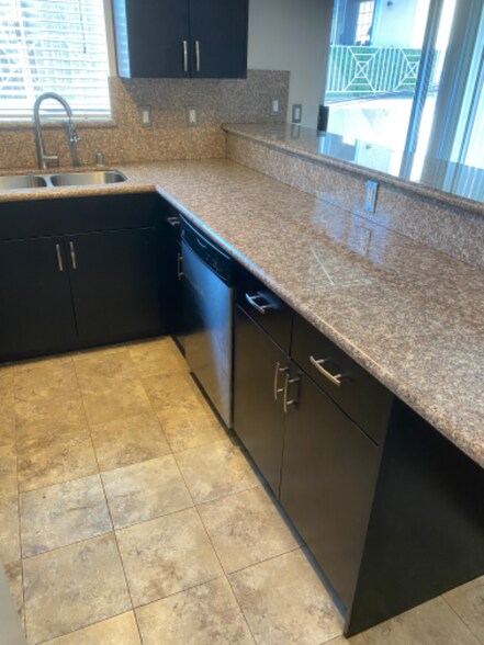 Building Photo - 3727 Watseka Ave