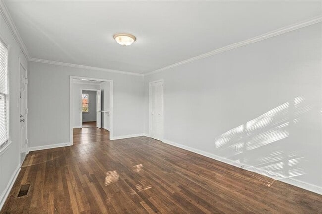 Building Photo - 449 10th St NW