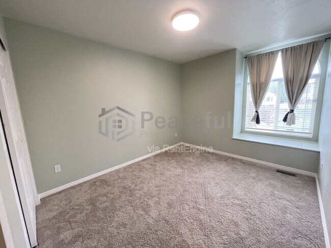 Building Photo - 6975 Kokopelli Ct