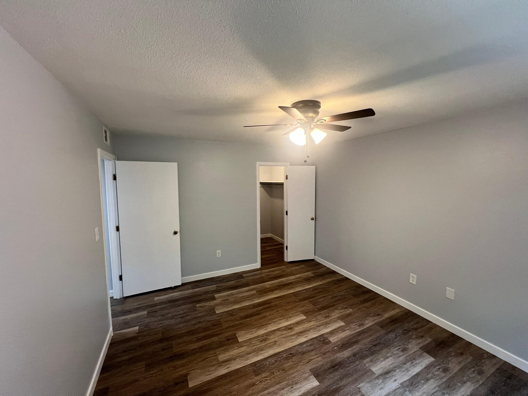 Building Photo - 1100 Skyland Dr