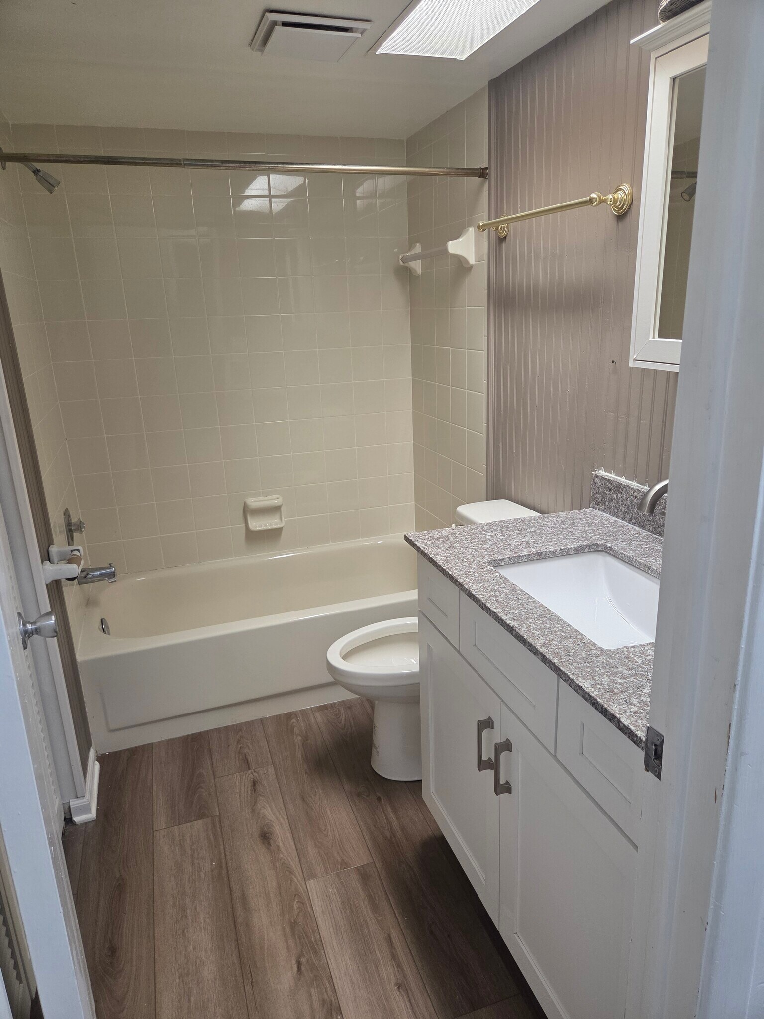 Second bathroom - 100 Grand Blvd