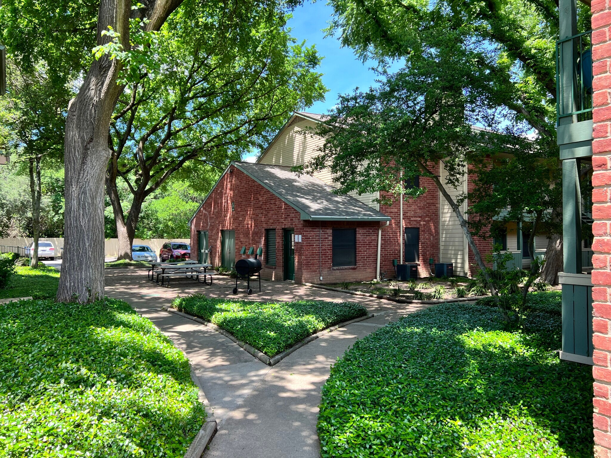 Hidden Timber 13359 Pond Springs Rd Austin TX 78729 Apartment Finder