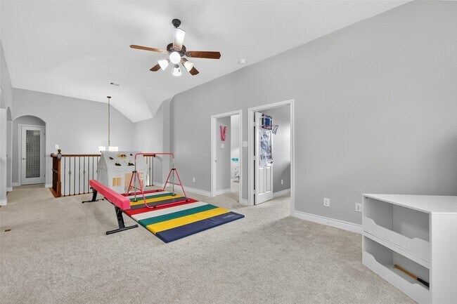 Building Photo - 25214 Evergreen Bend Dr