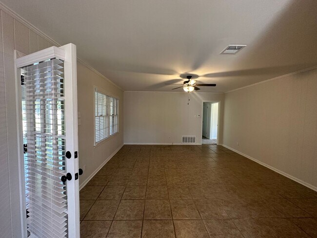 Building Photo - 3906 Dalraida Pl