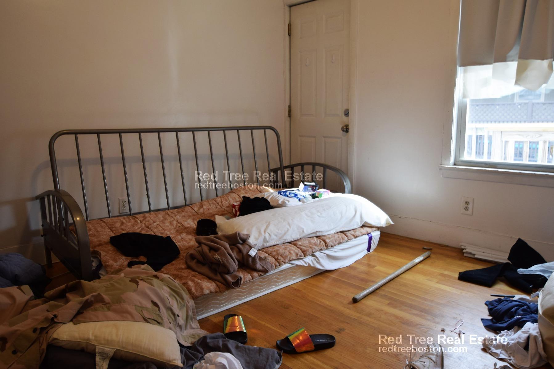 Building Photo - 216 Freeman St