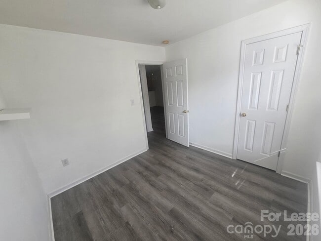 Building Photo - 639 Fawnborough Ct