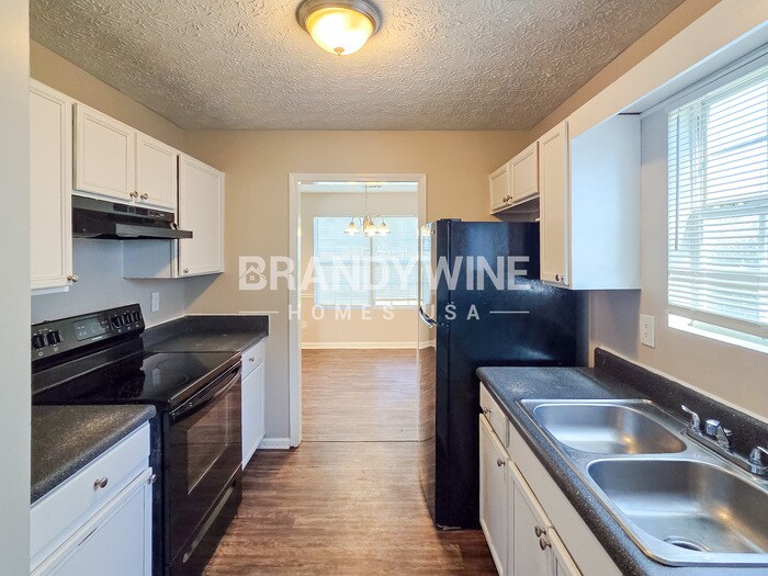 Building Photo - 630 Morrow Rd