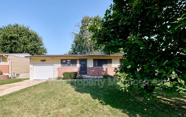 Building Photo - 10531 Fabick Dr