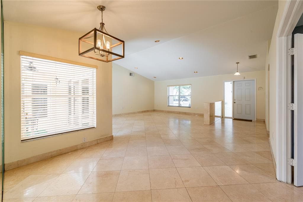 Building Photo - 1840 SW 135th Way
