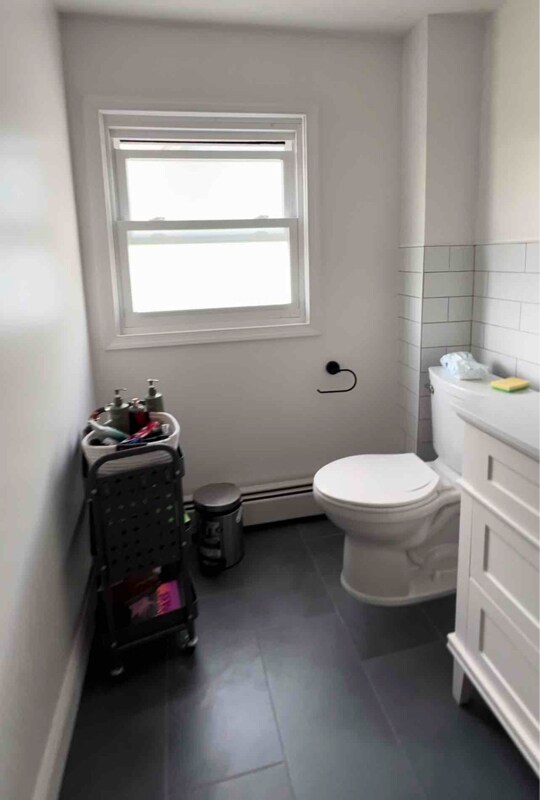 Building Photo - 416 Front St