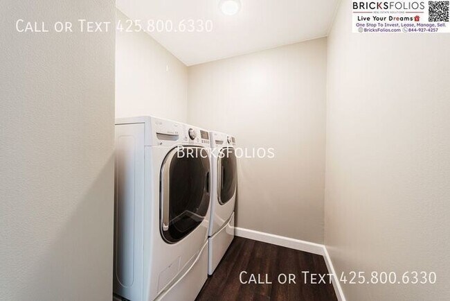 Building Photo - Spacious Home For Rent in Crosswater, Lake...