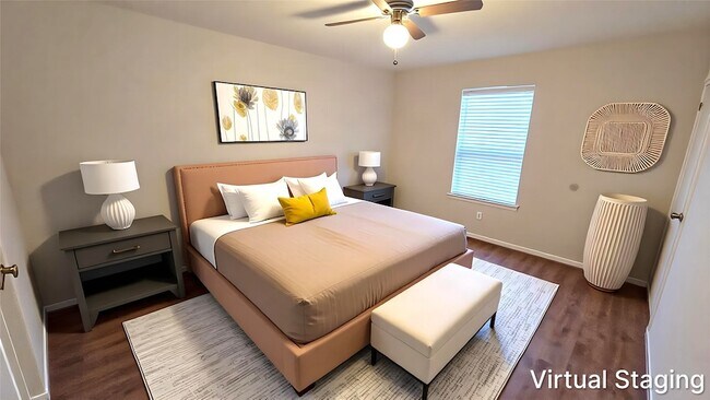 Building Photo - 10705 Braes Bend Dr