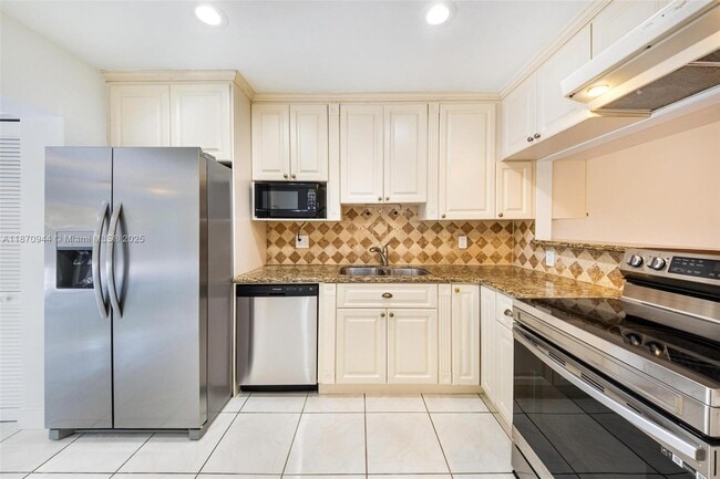 Building Photo - 15157 SW 95th St