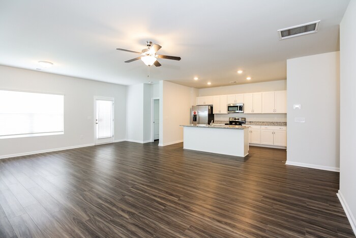 Building Photo - 212 Dorian Lp