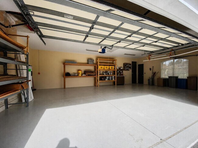 Building Photo - Now Available for Rent – 4/3 with flex room