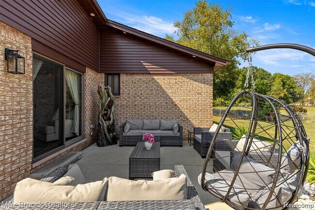 Building Photo - 43530 Westminister Way