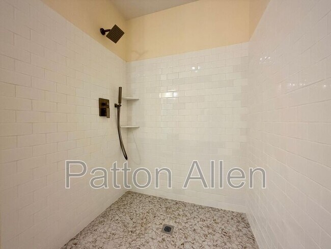 Building Photo - 6 Providence Rd