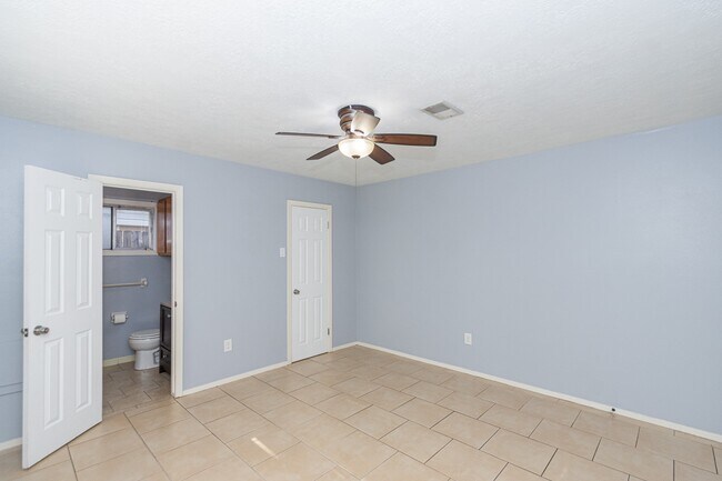 Building Photo - 4210 Cork Ln