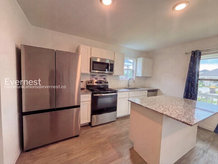 Building Photo - 16435 Valerie Marie Pl