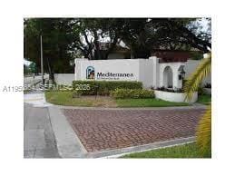 Building Photo - 337 Ives Dairy Rd