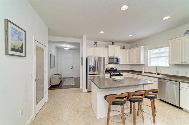 Building Photo - 4650 Woodbrook Dr