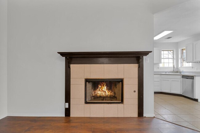 Building Photo - 8633 Yale Ave