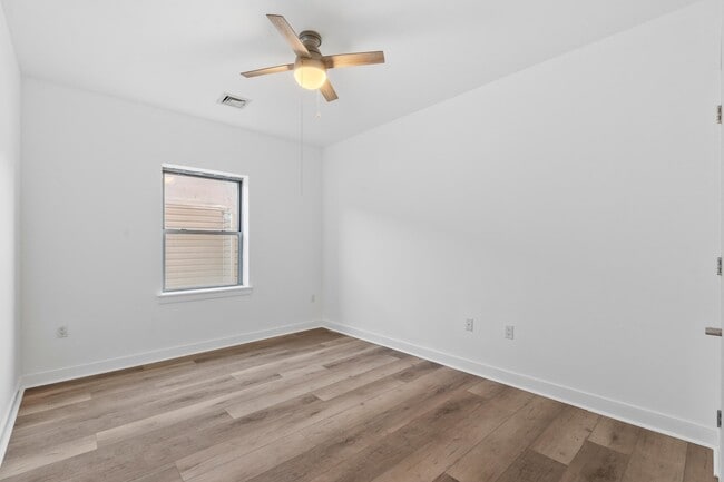 Building Photo - 172 Culver Ave