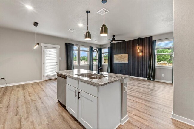 Building Photo - 2251 Rocoso Trl