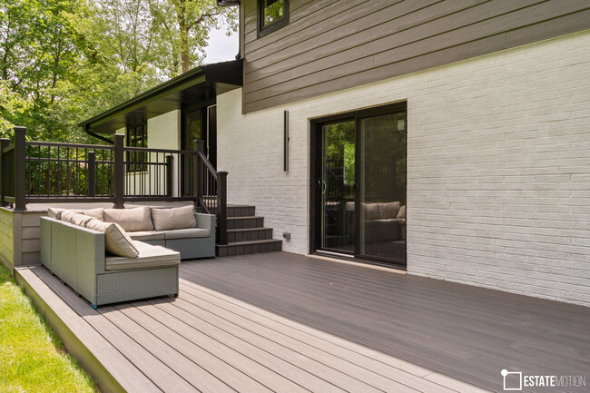 Building Photo - 12407 91st Ave