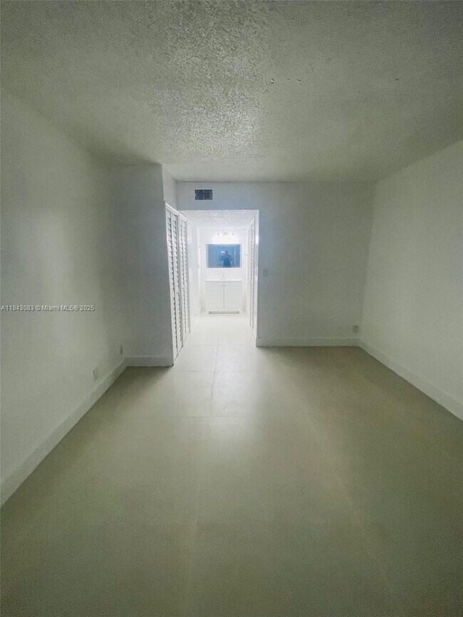 Building Photo - 4394 NW 9th Ave