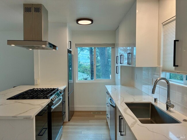 Building Photo - 239 Corte Madera Ave