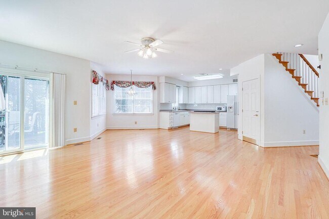 Building Photo - 1719 Strine Dr
