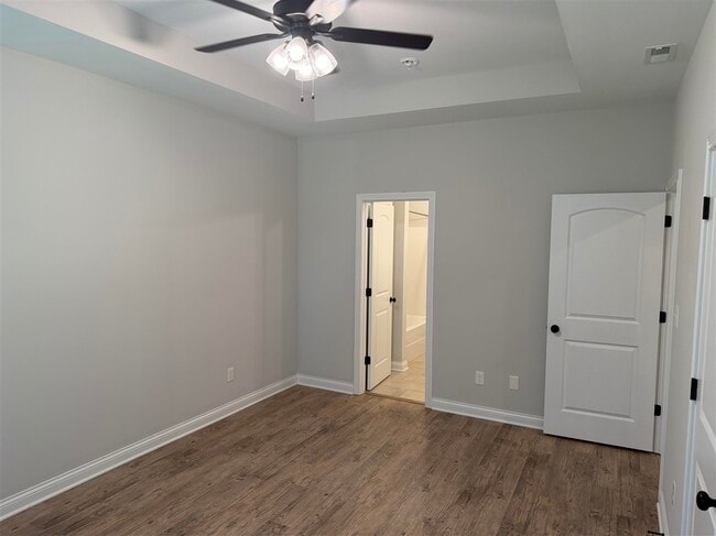 Building Photo - 6545 Fortuna Ave