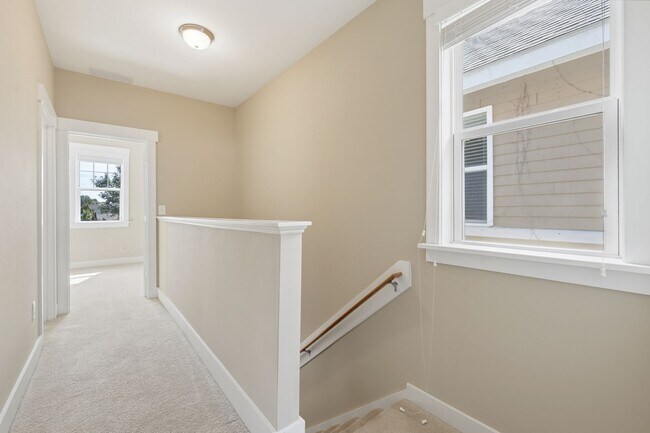 Building Photo - Three Bedroom Briar Chapel Beauty - Available June 1!