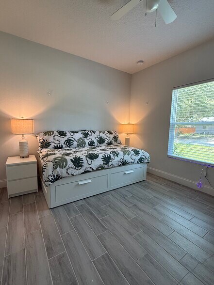 Room 2 - 1165 Eden Dr