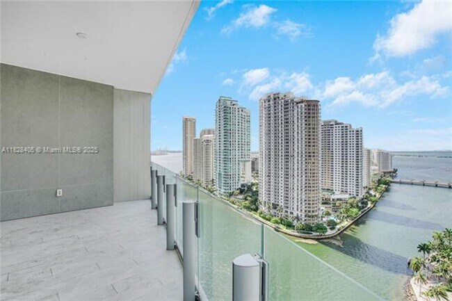 Building Photo - 300 Biscayne Blvd Way