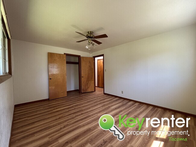 Building Photo - Charming Clinker Brick Rambler in the Hear...