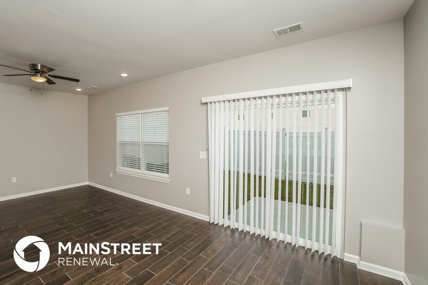 Building Photo - 2081 Paddle Wheel Dr