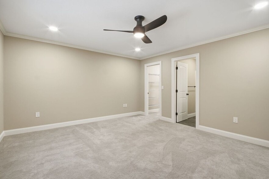 Building Photo - 193 The Meadows